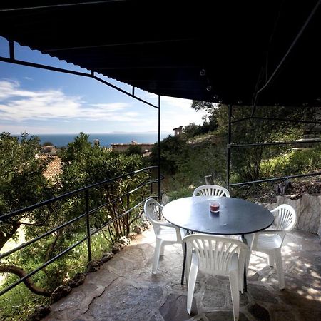 Petite Maison De Vacance Vue Mer Ле-Лаванду Екстер'єр фото